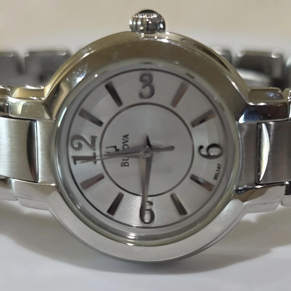 Classic Silver Bulova Women's Dress Collection Easy Read Wrist Watch C860903